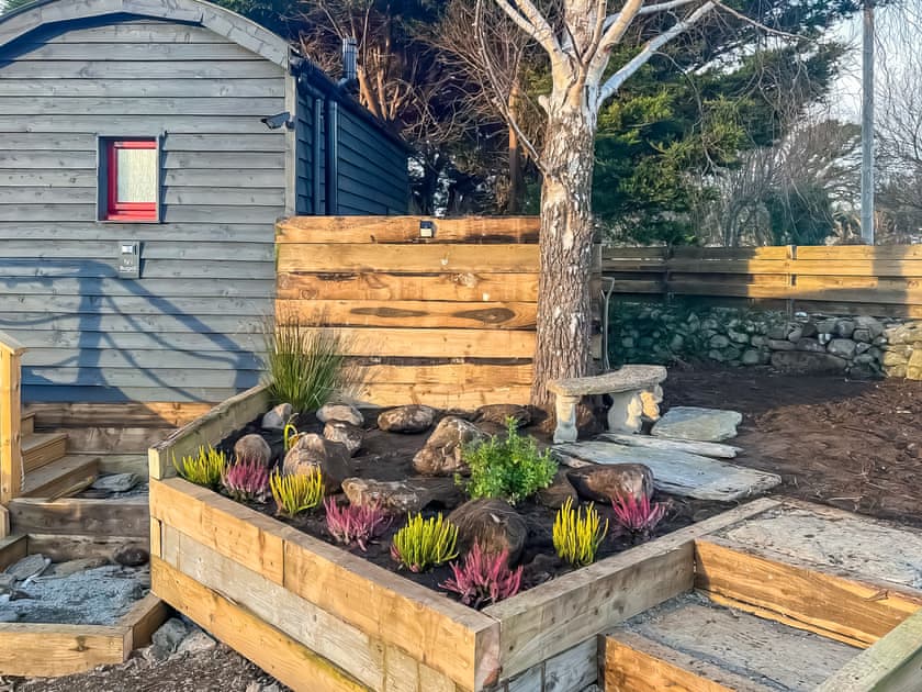 Exterior | Ty’r Bugail Shepherds Hut, Tal Y Bont, near Barmouth