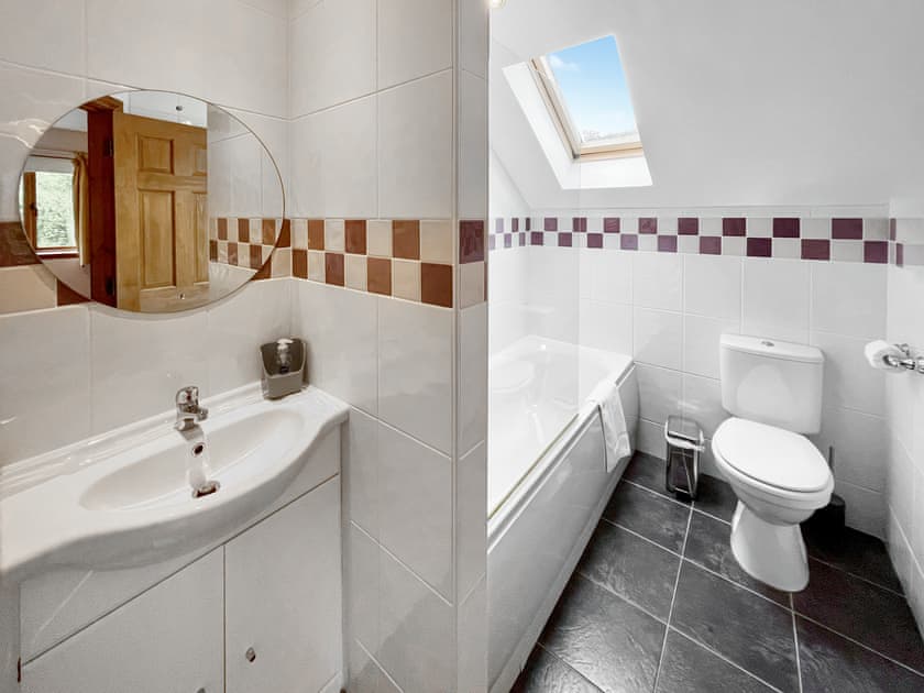 Bathroom | Foxglove Cottage 1 - Foxglove Cottages, Drymen