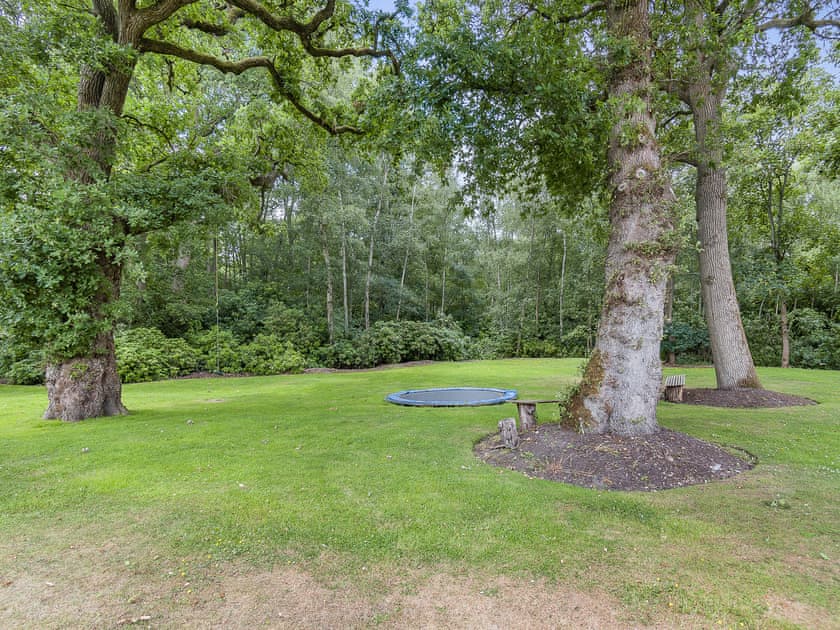 On-site amenities | The Cottage - Whitmoor Farm, Woking, near Guildford