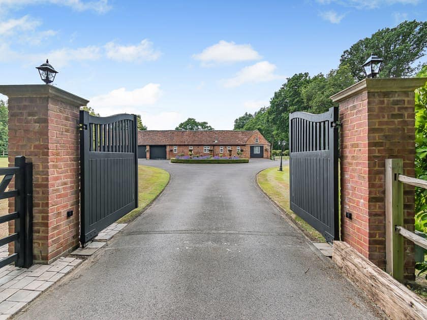 Driveway | The Cottage - Whitmoor Farm, Woking, near Guildford