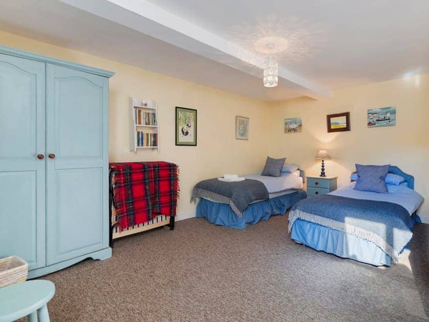 Twin bedroom | Llanfor, Fishguard