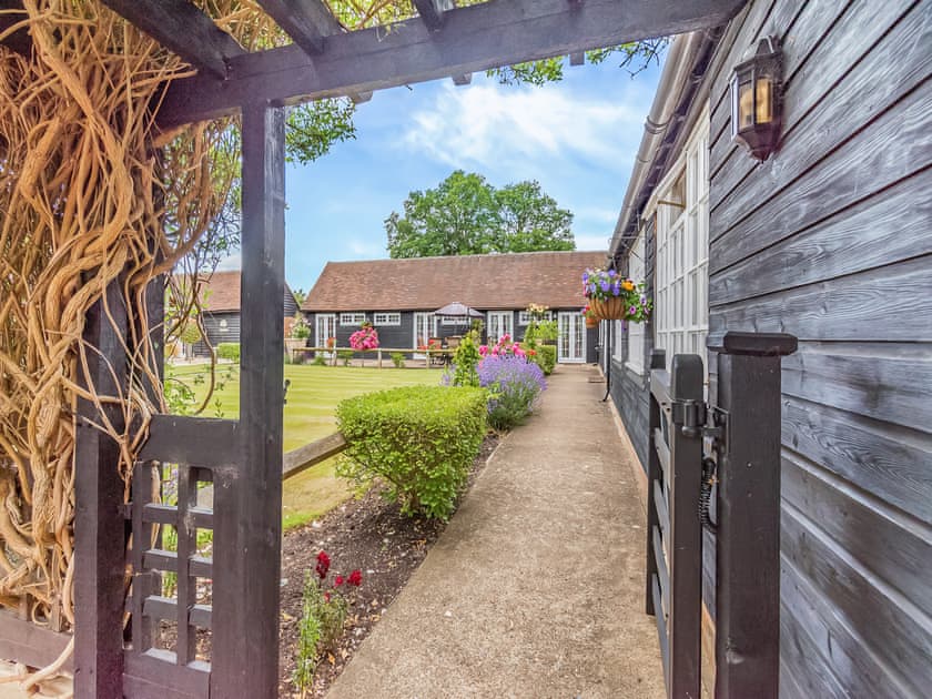 Exterior | Weston Cottage - Whitmoor Farm, Woking, near Guildford