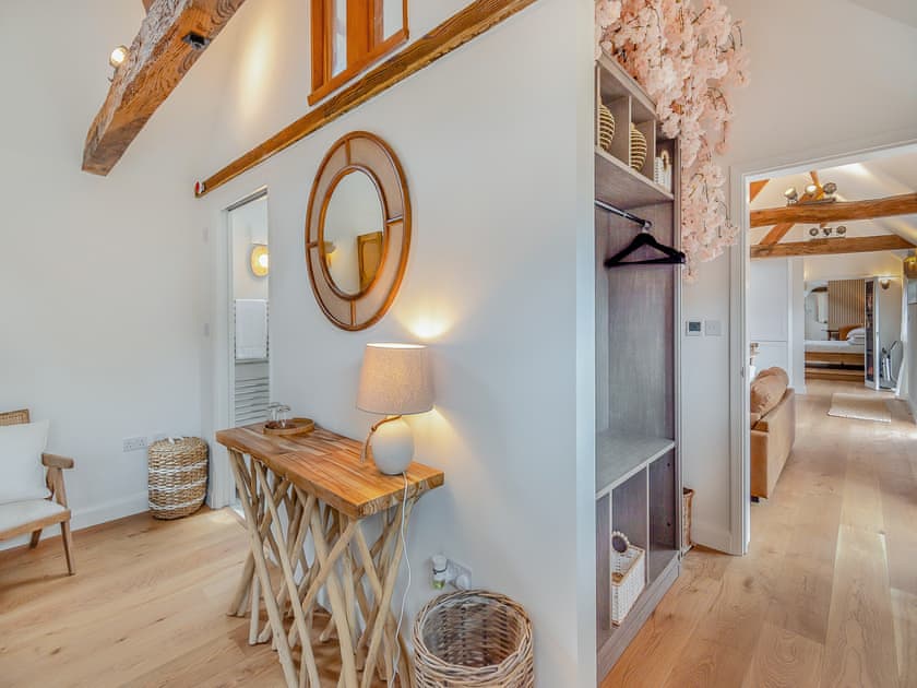 Interior | Weston Cottage - Whitmoor Farm, Woking, near Guildford