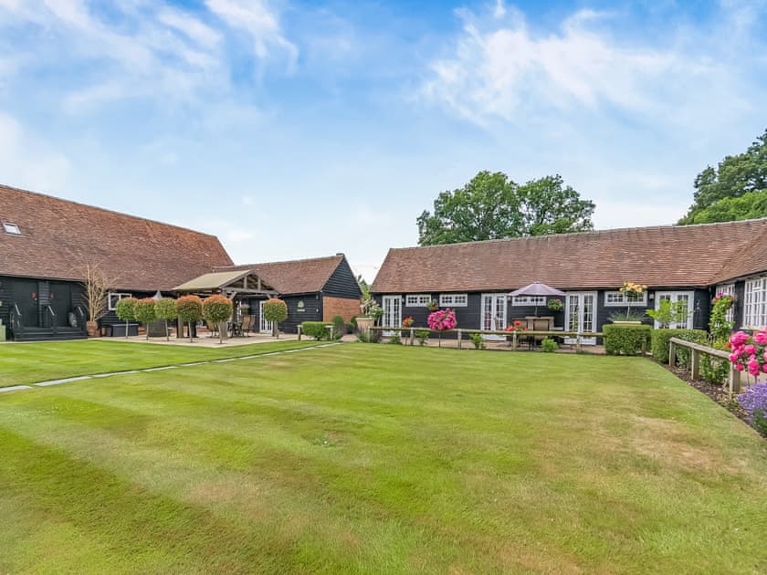 Exterior | Weston Cottage - Whitmoor Farm, Woking, near Guildford