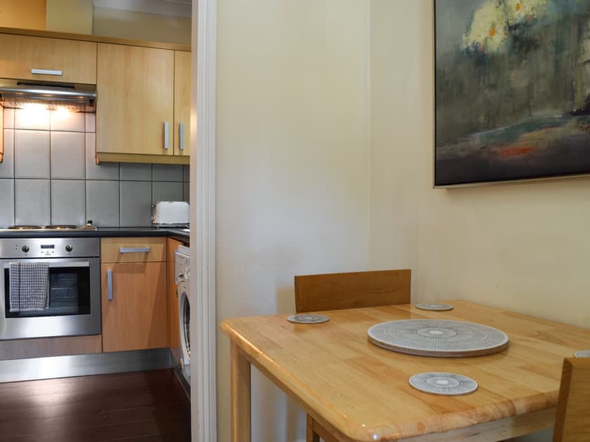 Kitchen/diner | The Coach House Flat 2 - The Coach House, Tetsworth, near Oxford