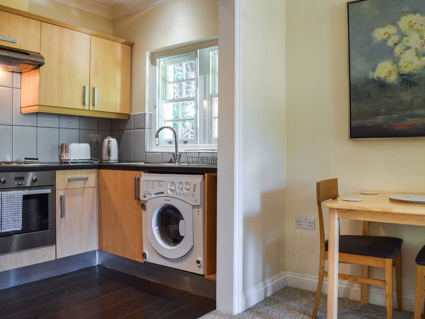 Kitchen/diner | The Coach House Flat 2 - The Coach House, Tetsworth, near Oxford