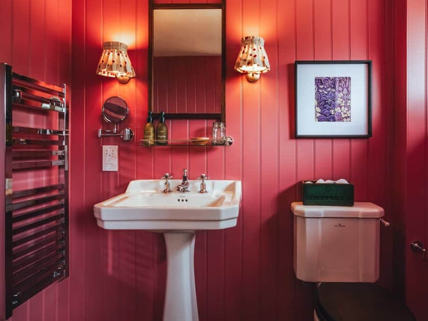 Bathroom | The Shearing Shed, Rye Foreign, near Rye
