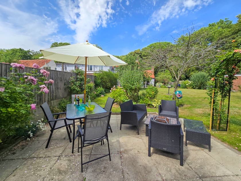 Patio | Little Crawfish Cottage, Thursford