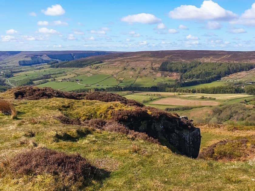 house and cottage | Crossbill Cottage, Chopgate near Stokesley