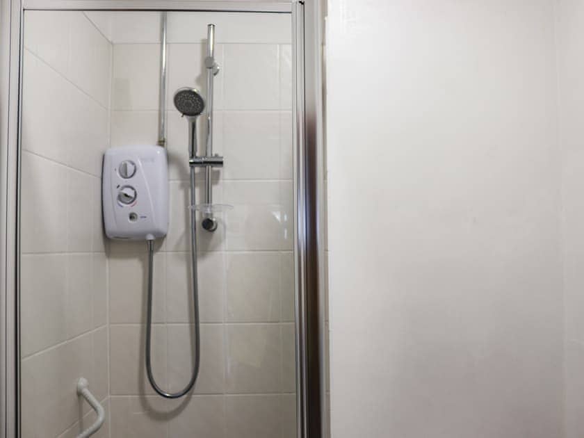 Bathroom | Sands - Wendon Holidays, Caernarfon