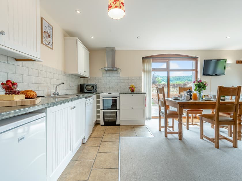 Kitchen/diner | Byre - The Victorian Barn, Blandford Forum