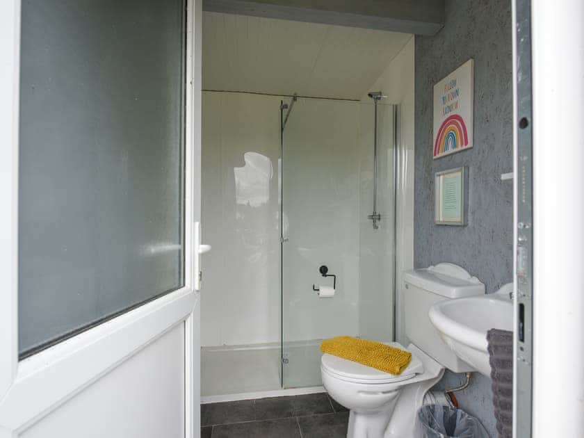 Bathroom | The Sheep Pod - Glampio Cae Pella, Welshpool