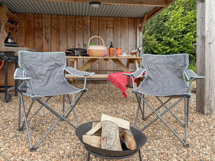 Outdoor | The Sheep Pod - Glampio Cae Pella, Welshpool