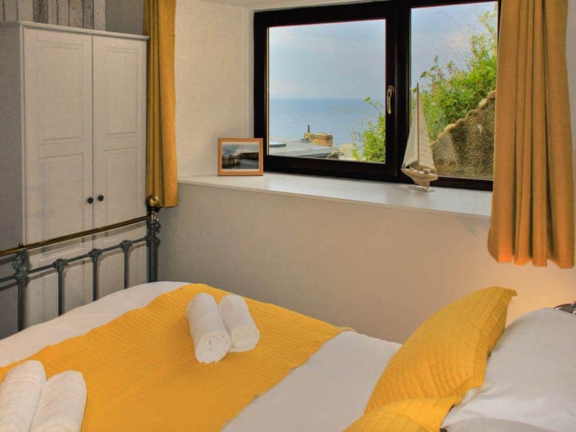 Double bedroom | Harbour Road, Gardenstown, near Banff