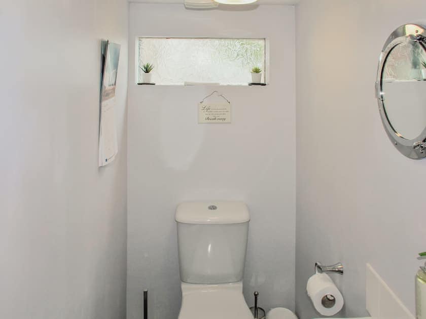 Bathroom | Harbour Road, Gardenstown, near Banff
