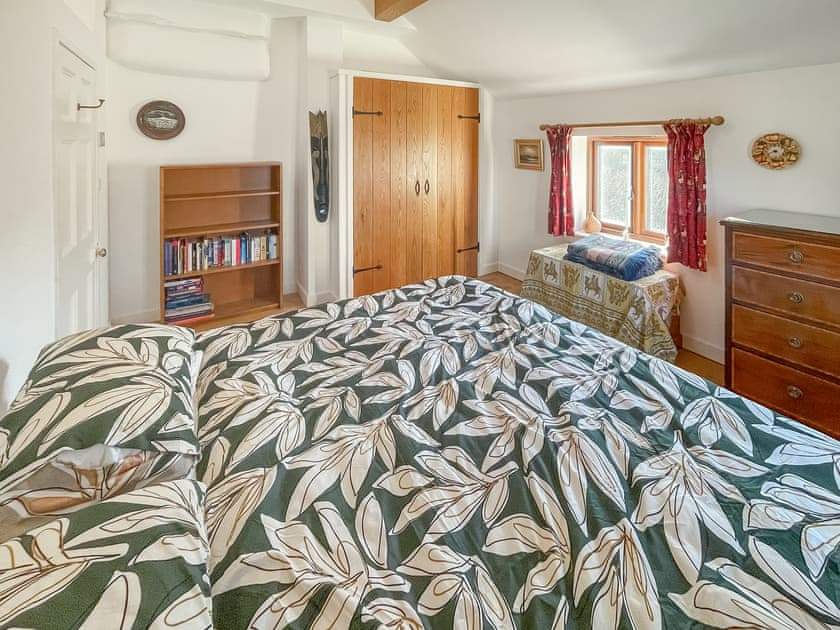 Double bedroom | The Farmhouse at Hallin Bank - Hallin Bank, Glenridding and Southern Ullswater