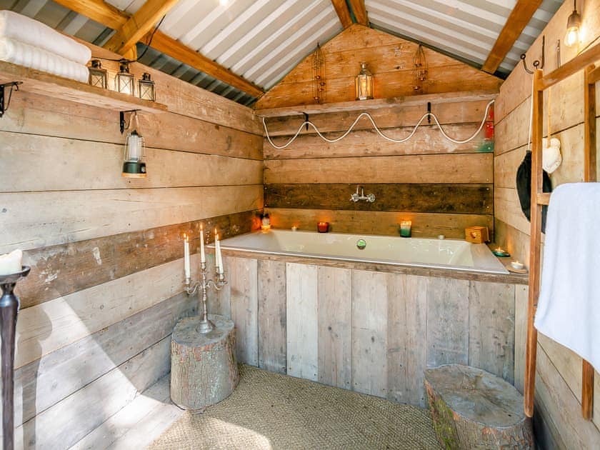 The Bath Hut  | The Woodland Loft, Hebden Bridge