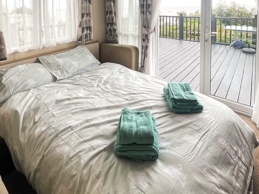 Double bedroom | Ocean Drive, Corton, near Lowestoft