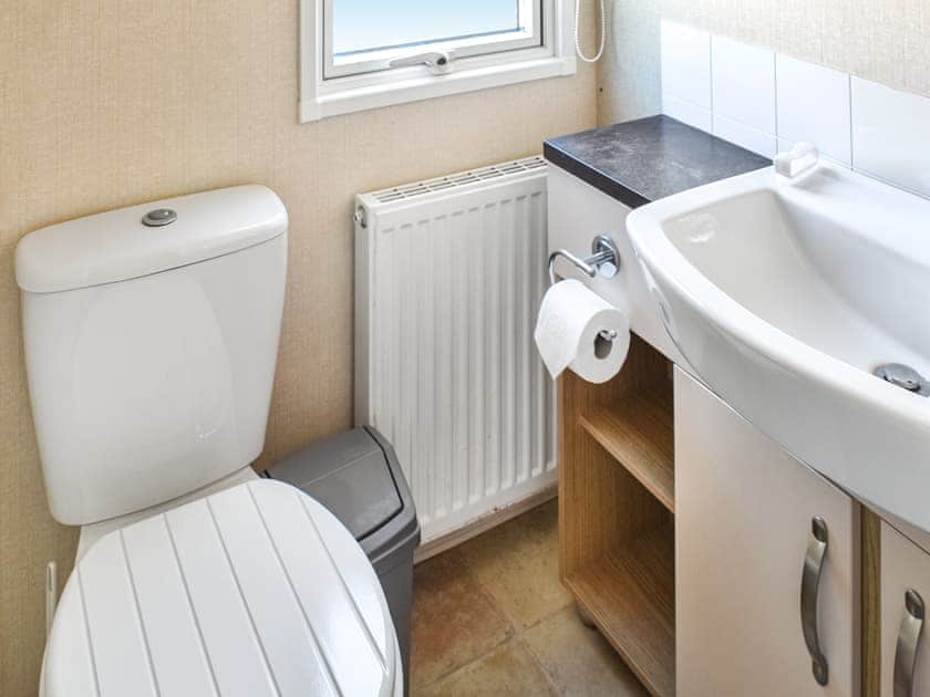 Bathroom | Ocean Drive, Corton, near Lowestoft