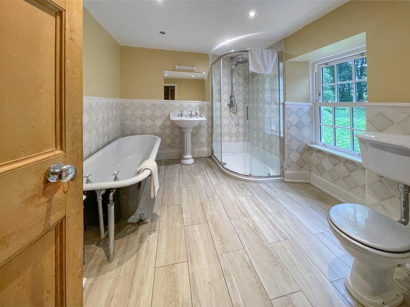 Bathroom | Hafod Grove - Hafod Grove and Fach, Moylegrove, near Ceibwr Bay