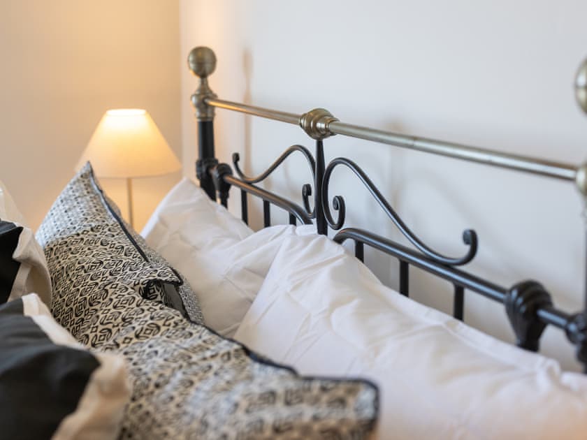 Twin bedroom | Lighthouse Lookout, Roker, near Sunderland