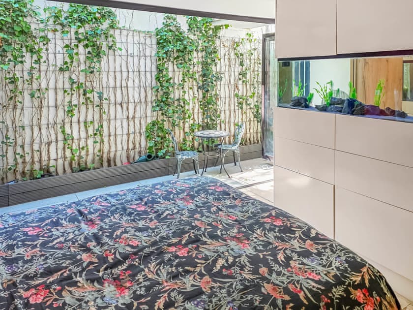 Double bedroom | The Woodford Retreat, London