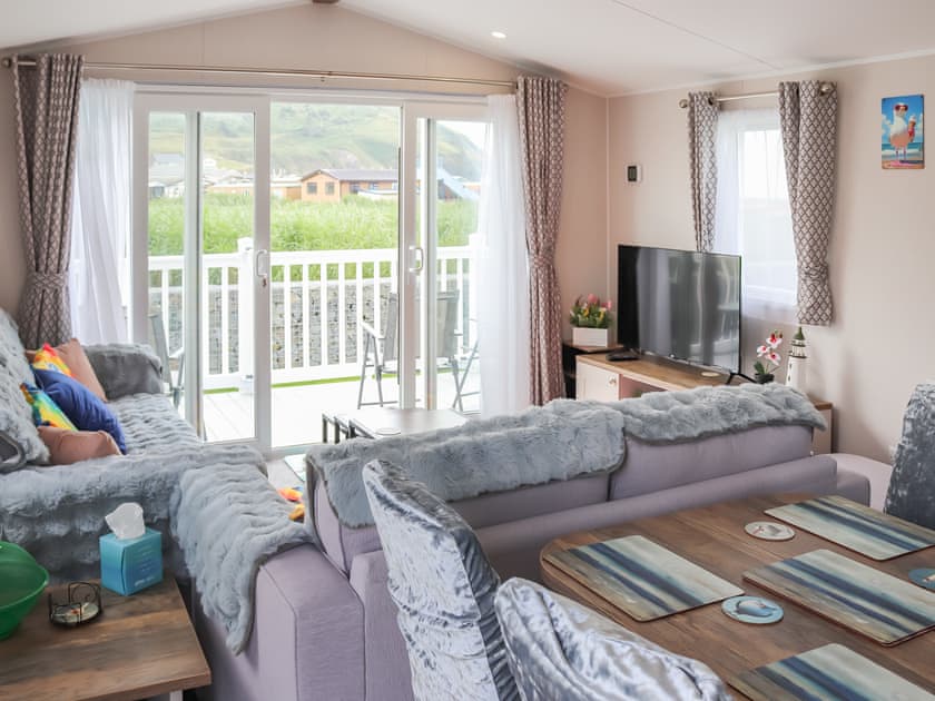 Open plan living space | The Laughing Seagull, Aber Bay, near Clarach