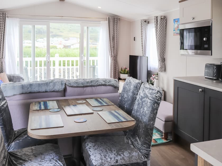 Open plan living space | The Laughing Seagull, Aber Bay, near Clarach