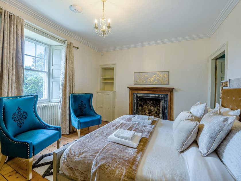 Double bedroom | Winfields Manor, Prestonpans