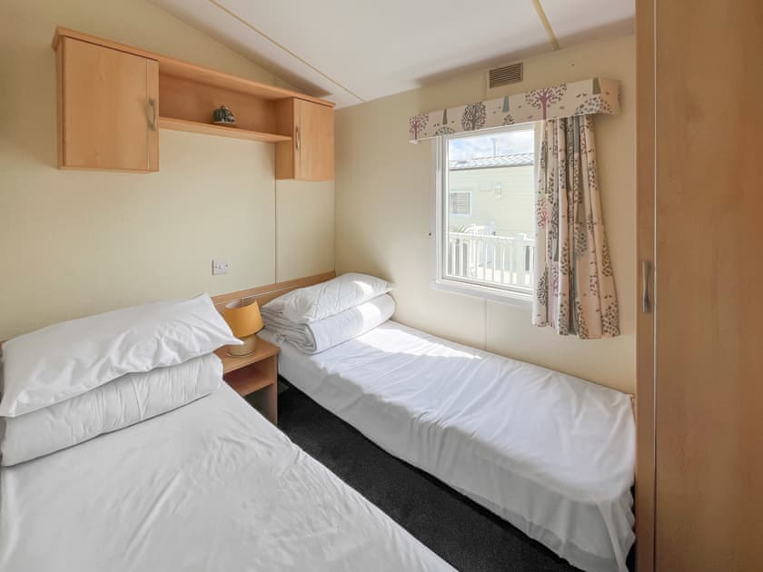 Twin bedroom | Cozee Stays, Rhyl