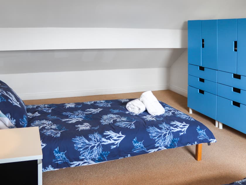 Twin bedroom | Dolphin, Trearddur Bay