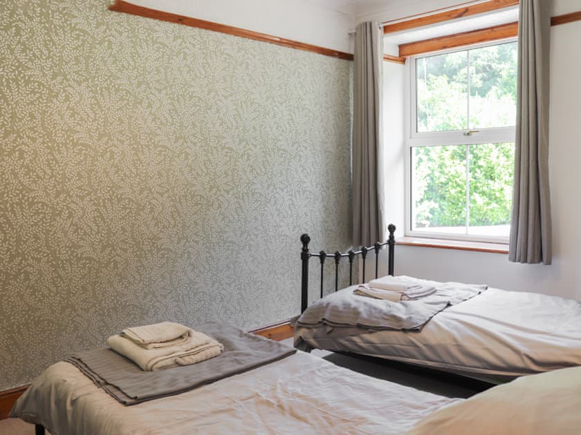 Twin bedroom | Glannant, Arthog, near Barmouth