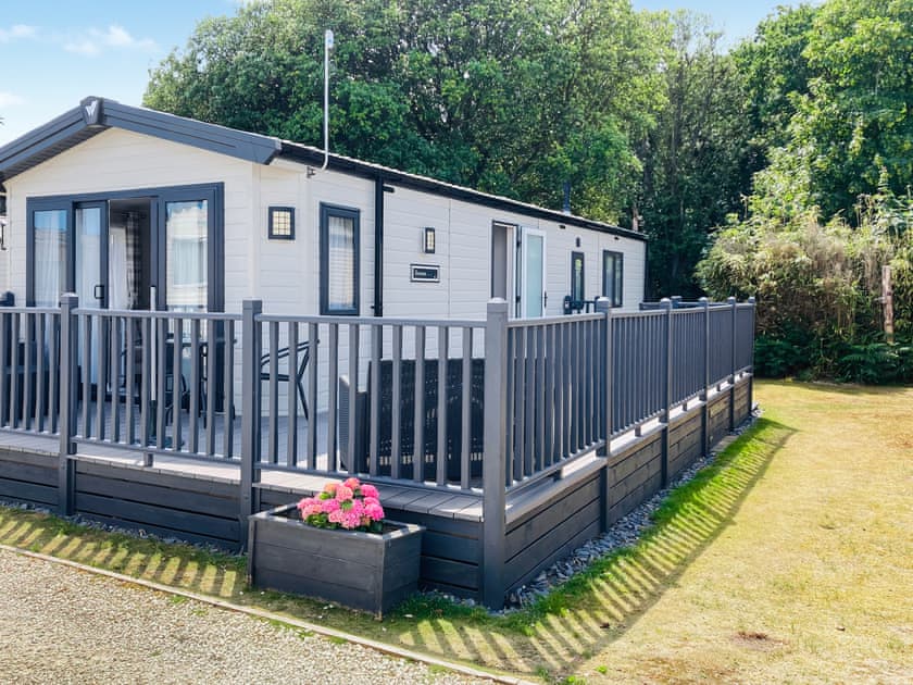 Exterior | Azure View, Corton