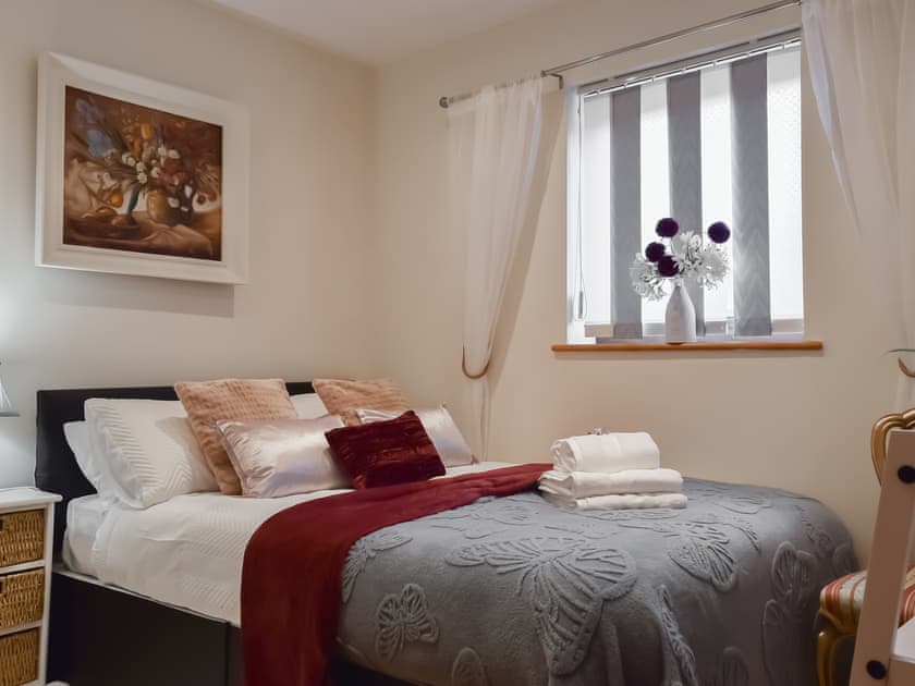 Double bedroom | Grange House, Gamston, near Nottingham