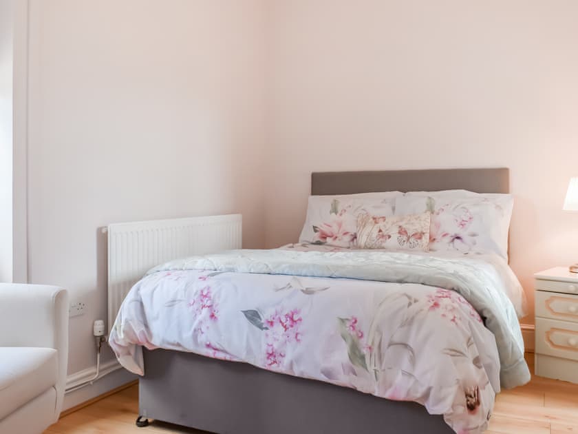 Double bedroom | Phesant Pens - Pheasant Pens 1 - Pheasant Pens, Llandenny, near Usk
