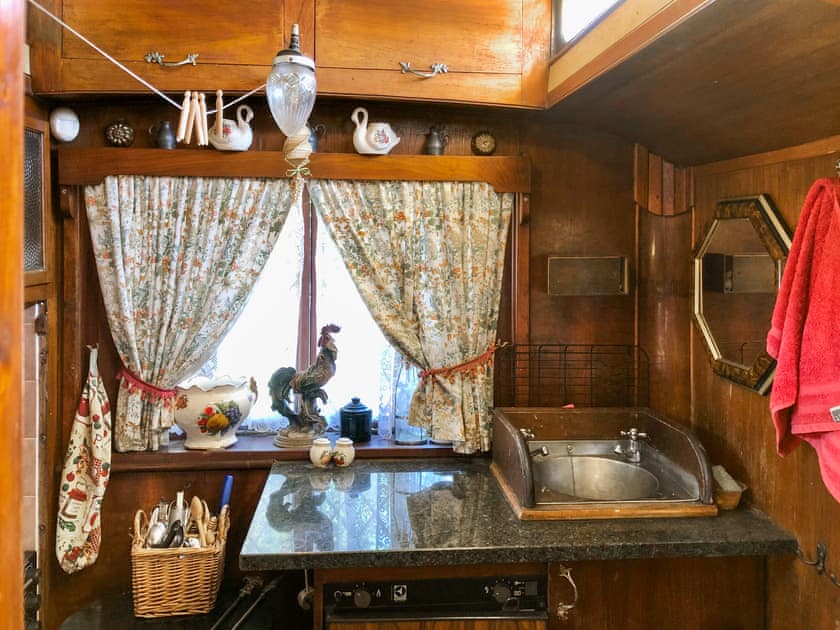 Kitchen | Romney Wagon, Hailsham