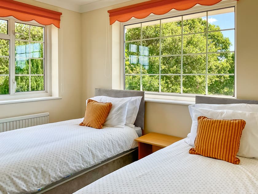 Twin bedroom | Harbourside, Poole