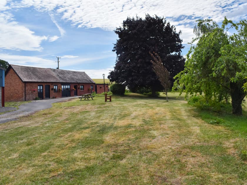 Garden | Phesant Pens 2 - Phesant Pens, Llandenny, near Usk