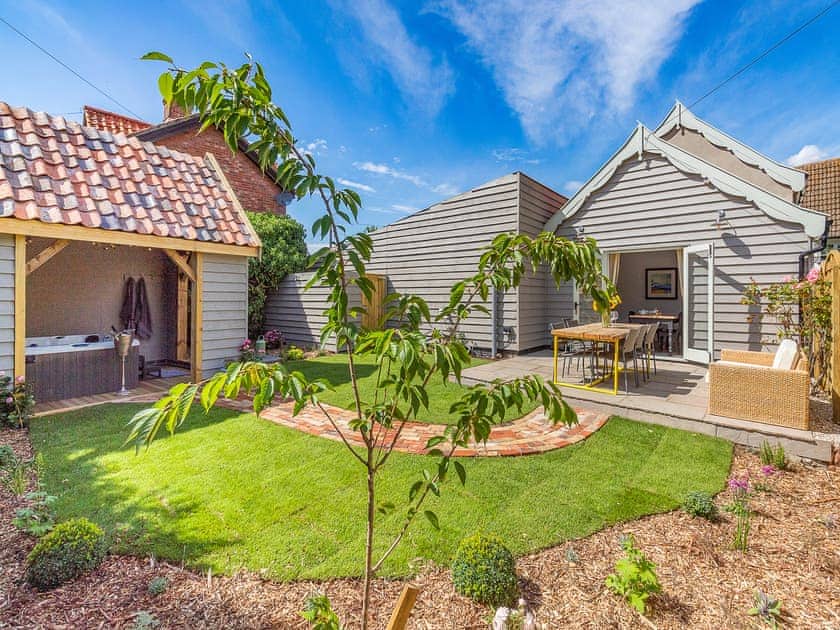 Outdoor | Queens Barn, Wortham, near Diss