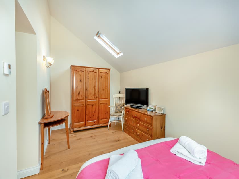 Double bedroom | Orchard Barn, Llandrindod Wells