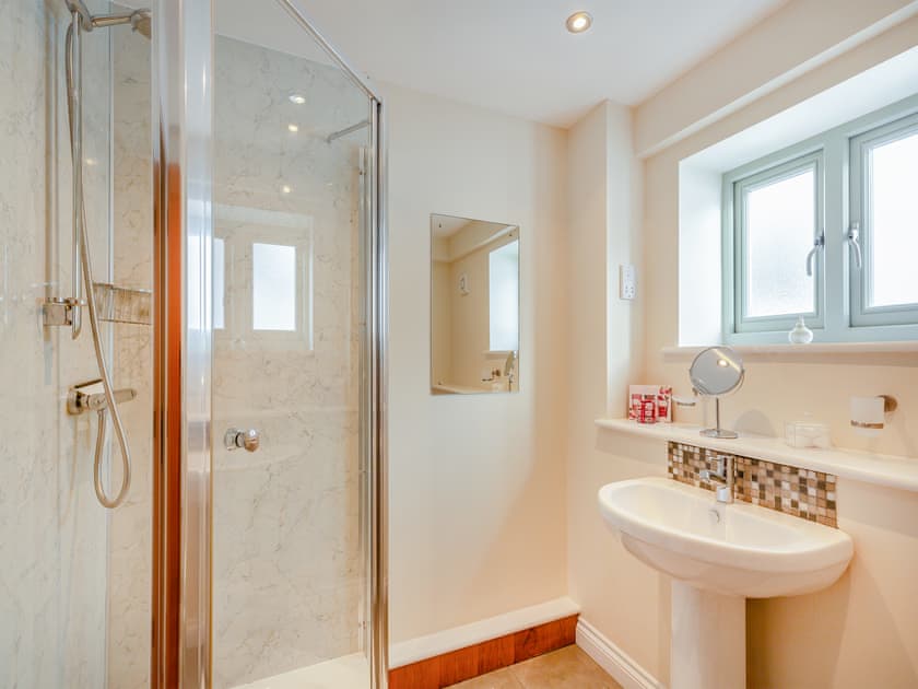 Shower room | Orchard Barn, Llandrindod Wells
