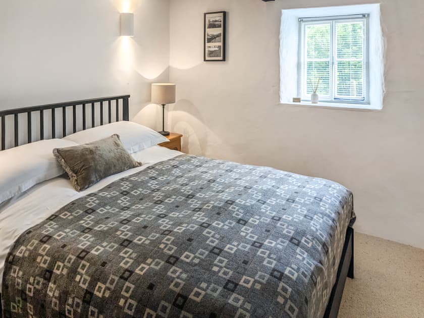 Ground Floor Double Bedroom Ty’n y ffordd Llanymawddwy | Tyn Y Ffordd, Llanymawddwy near Dolgellau