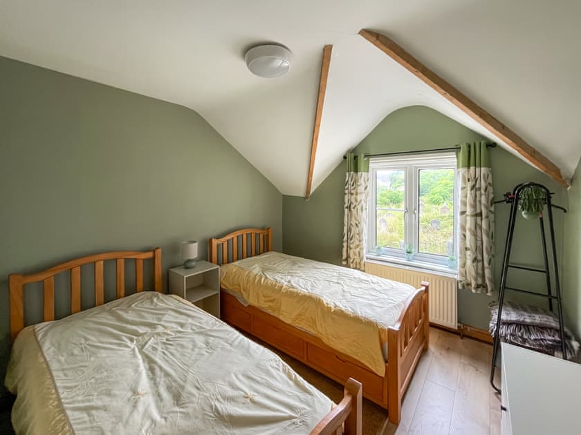 Twin bedroom | Swan Cottage, Corwen and the Berwyn Mountains