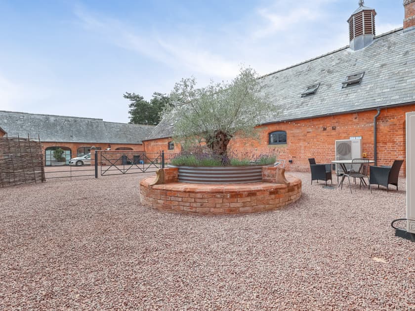 Exterior | Plough Share, Gloucester