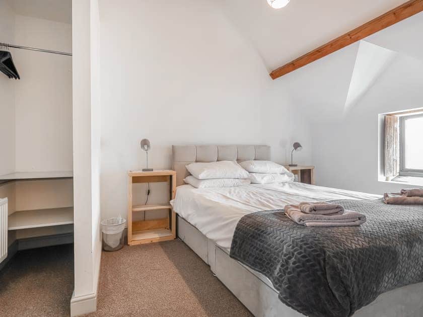 Double bedroom | The Cart Arms, Gloucester