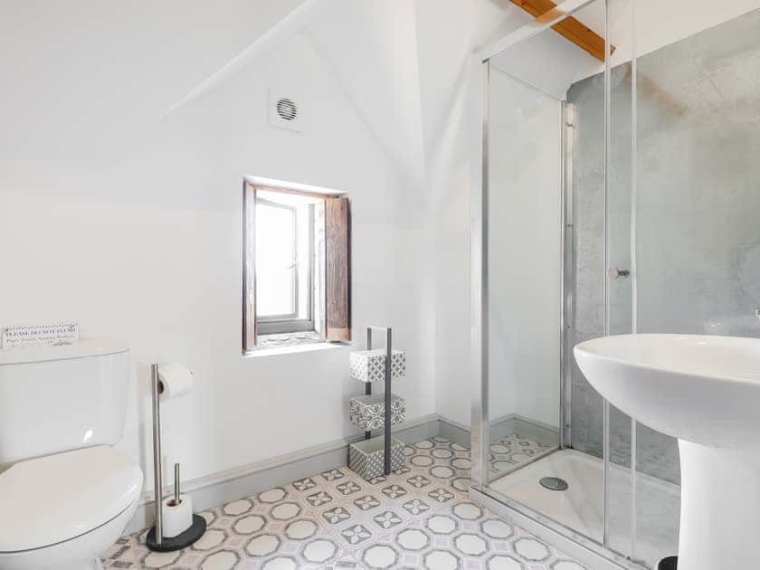 Bathroom | The Cart Arms, Gloucester