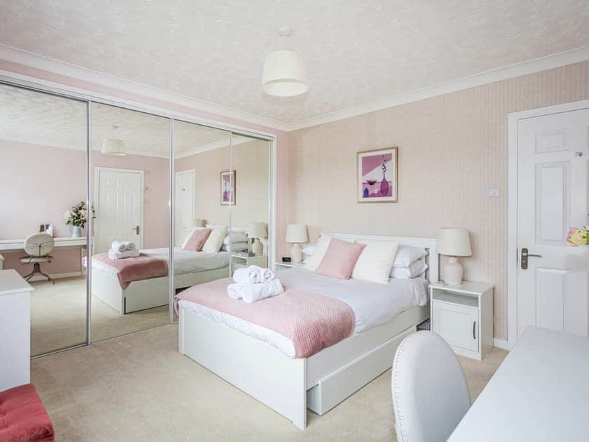 Double bedroom | Bay View, Brodick