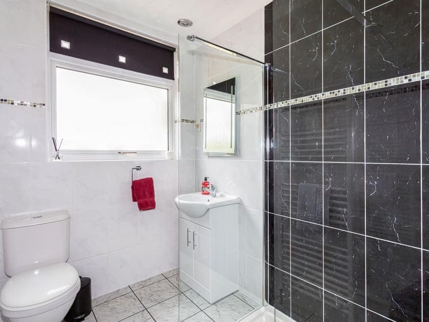 Bathroom | Bay View, Brodick