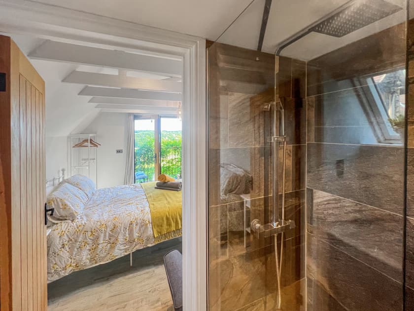 Double bedroom | Wysteria, North Lodge, Rusper, near Horsham