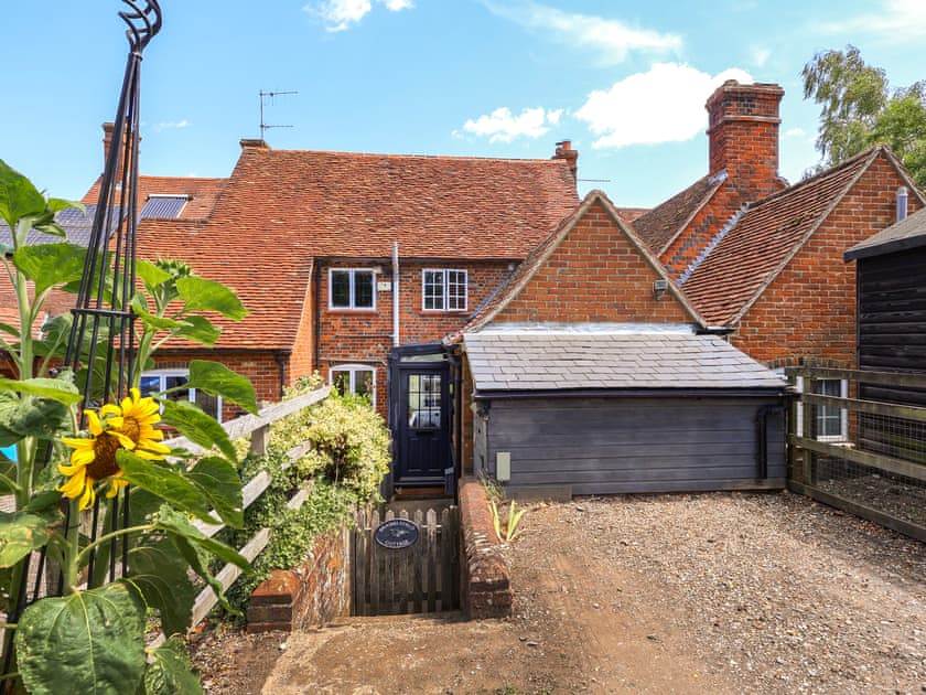 Exterior | Bramblefield Cottage, All Berkshire
